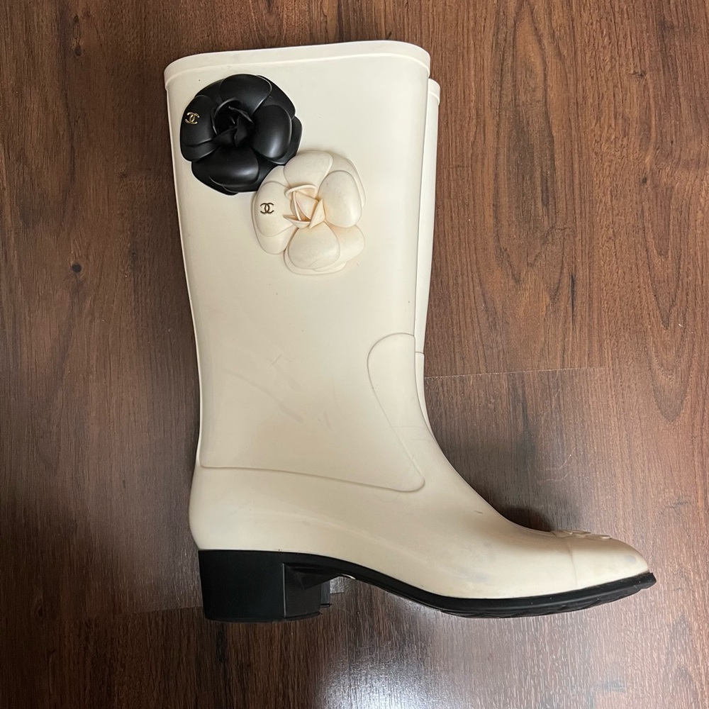 Chanel rain boots